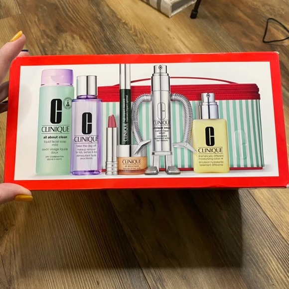 Clinique Other - Clinique Full Size Items Skin Care Make up Set